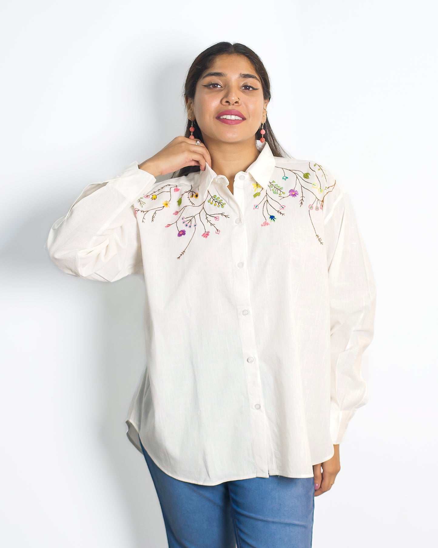 Oversized Embroided White Linen Shirt (Branch)