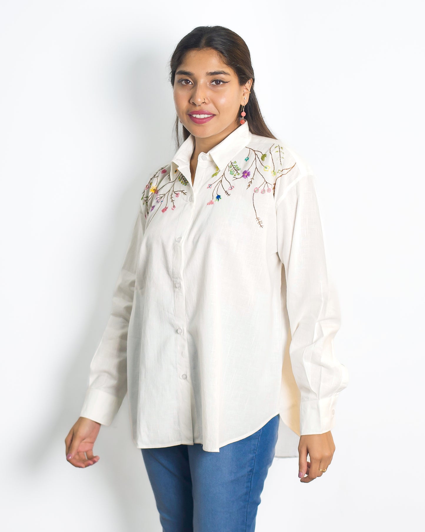 Oversized Embroided White Linen Shirt (Branch)