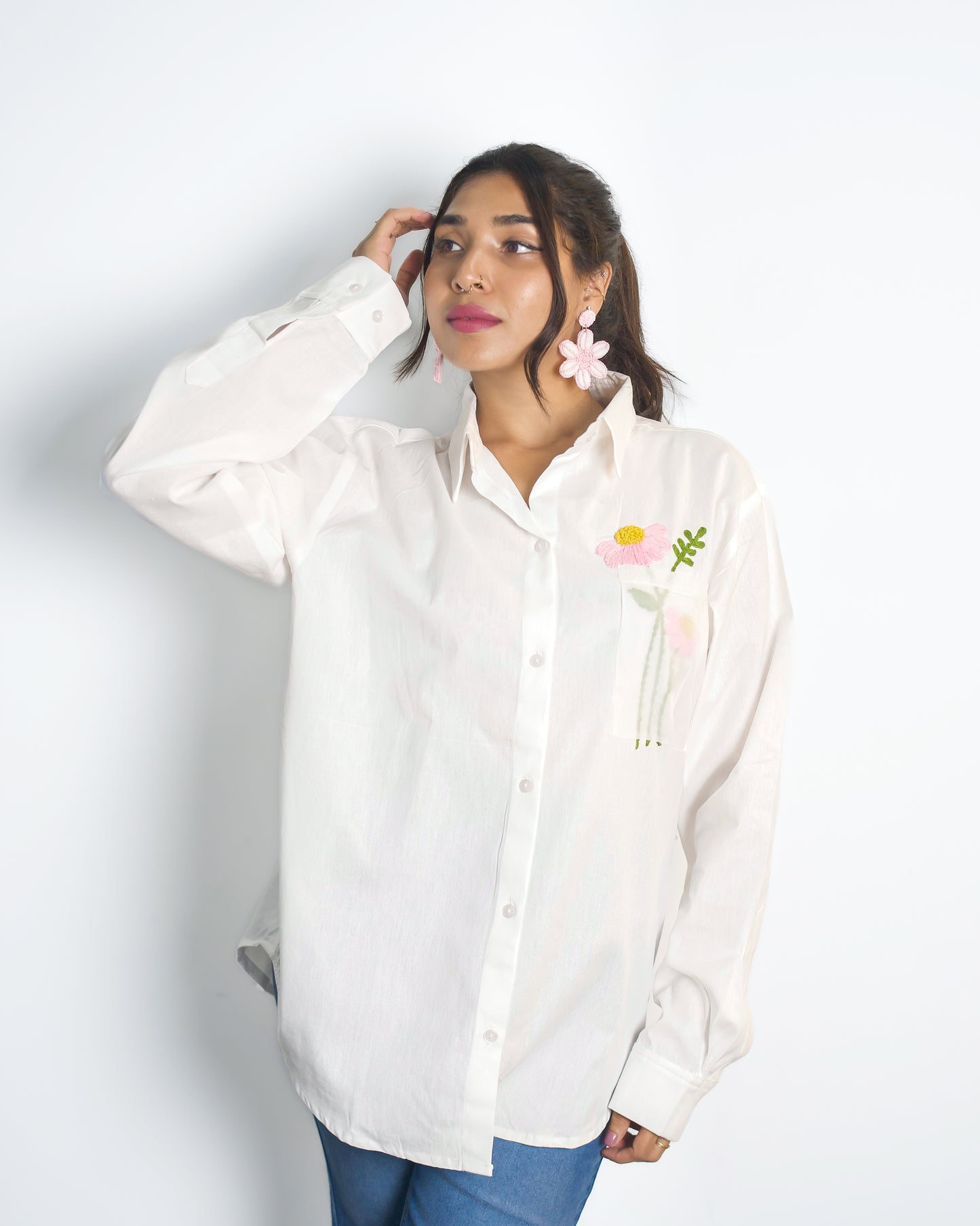 Oversized Embroided White Linen Shirt (Flower)