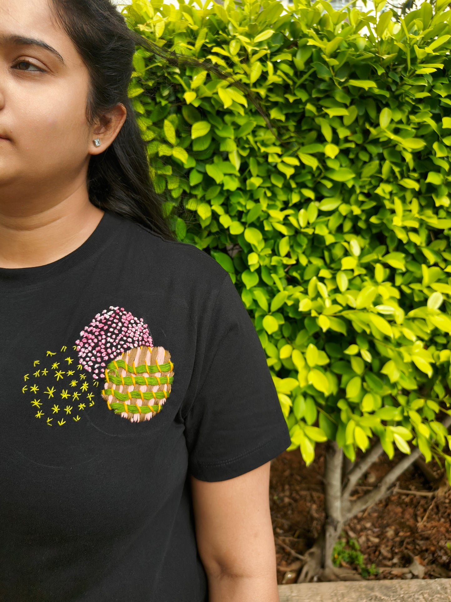 Crop Embroided Black T-Shirt (Balls)